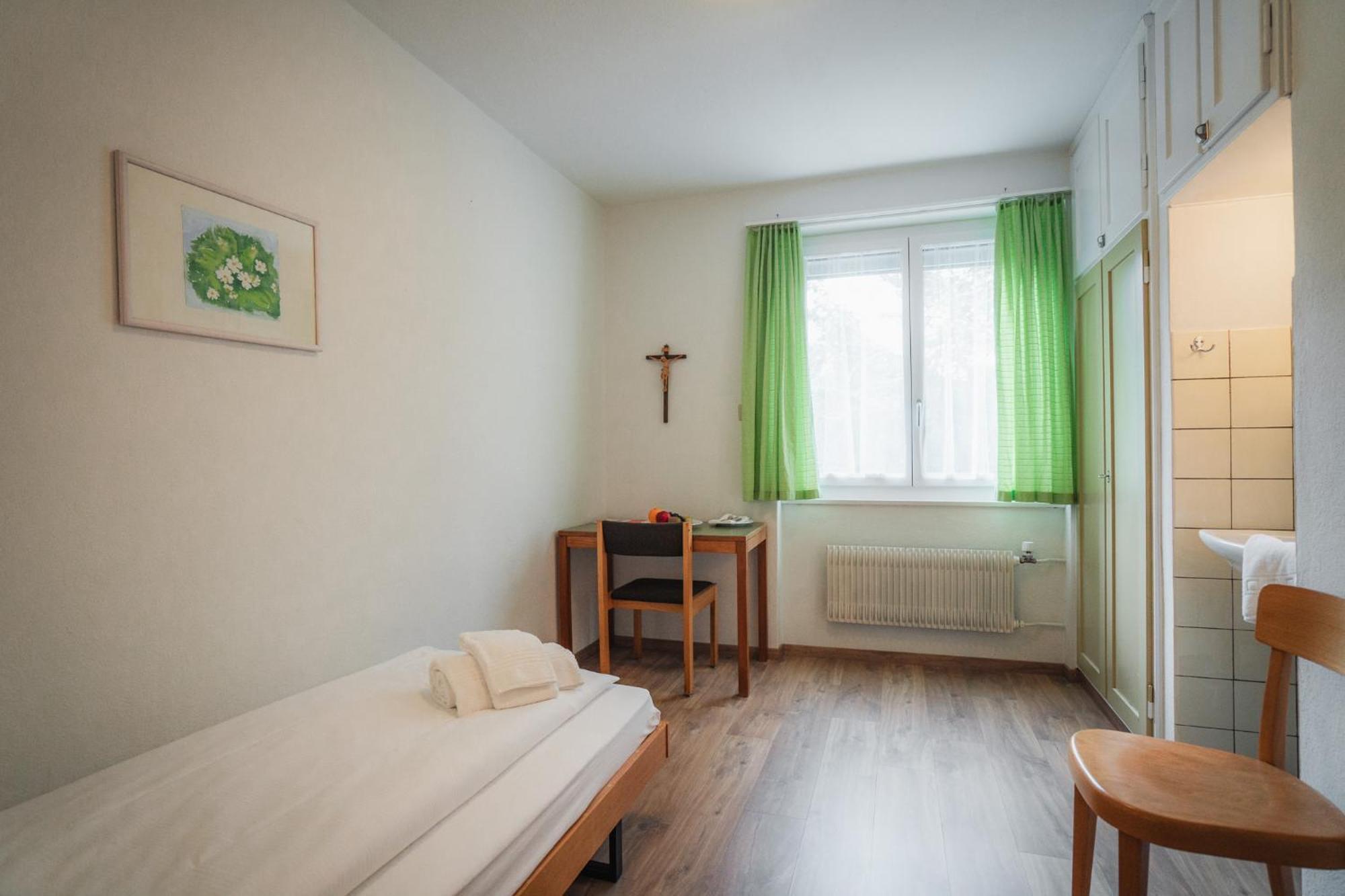 B&B Haus Schoenstatt Contactless- Check-In Brig Ngoại thất bức ảnh