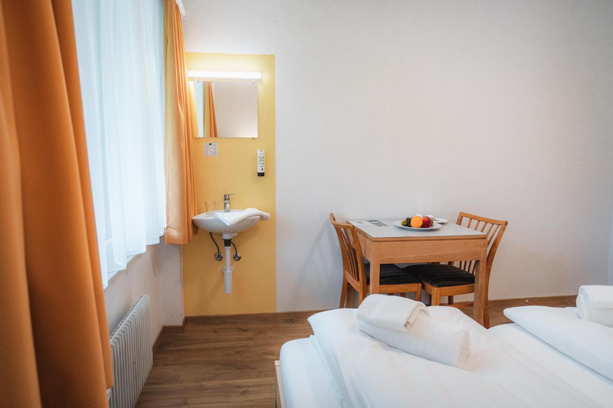 B&B Haus Schoenstatt Contactless- Check-In Brig Ngoại thất bức ảnh